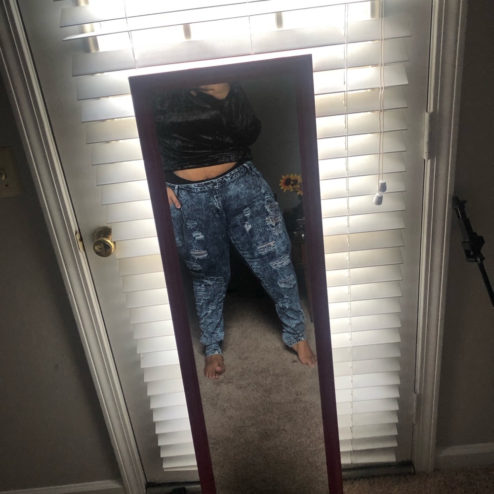 Dark acid wash jeans